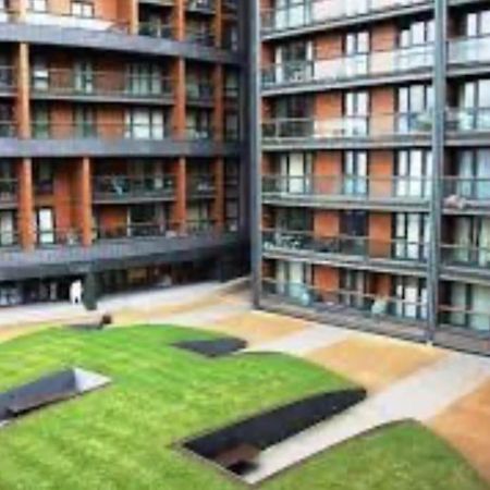 O2 Excel City Airport Apartment Londyn Zewnętrze zdjęcie