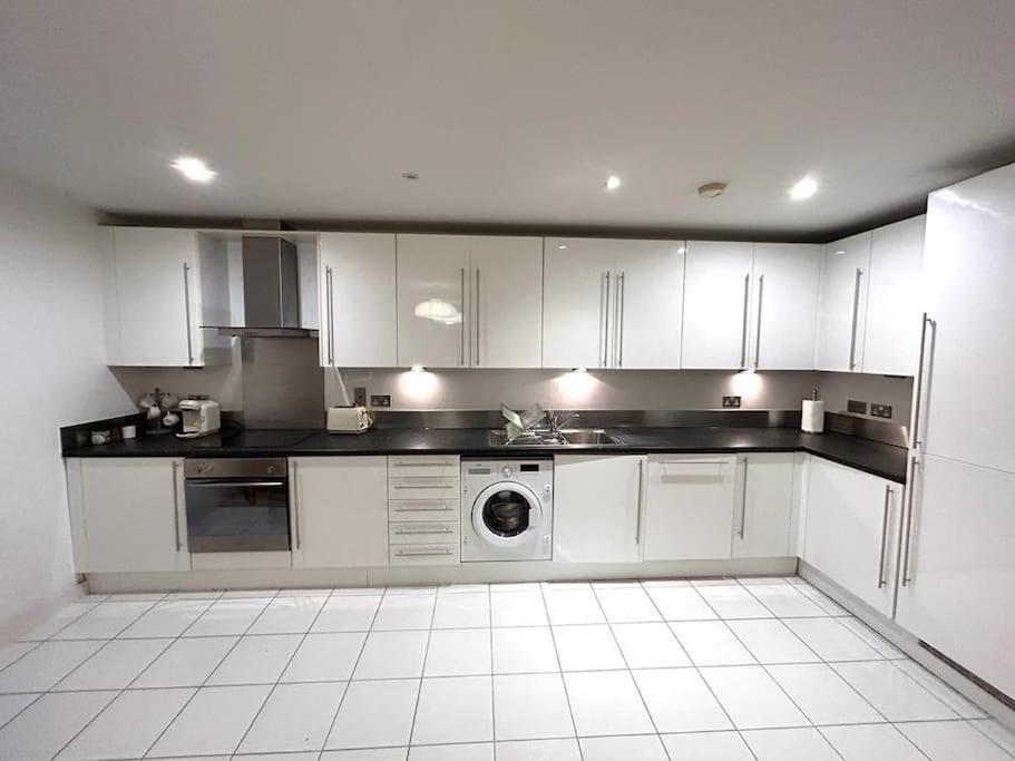 O2 Excel City Airport Apartment Londyn Zewnętrze zdjęcie