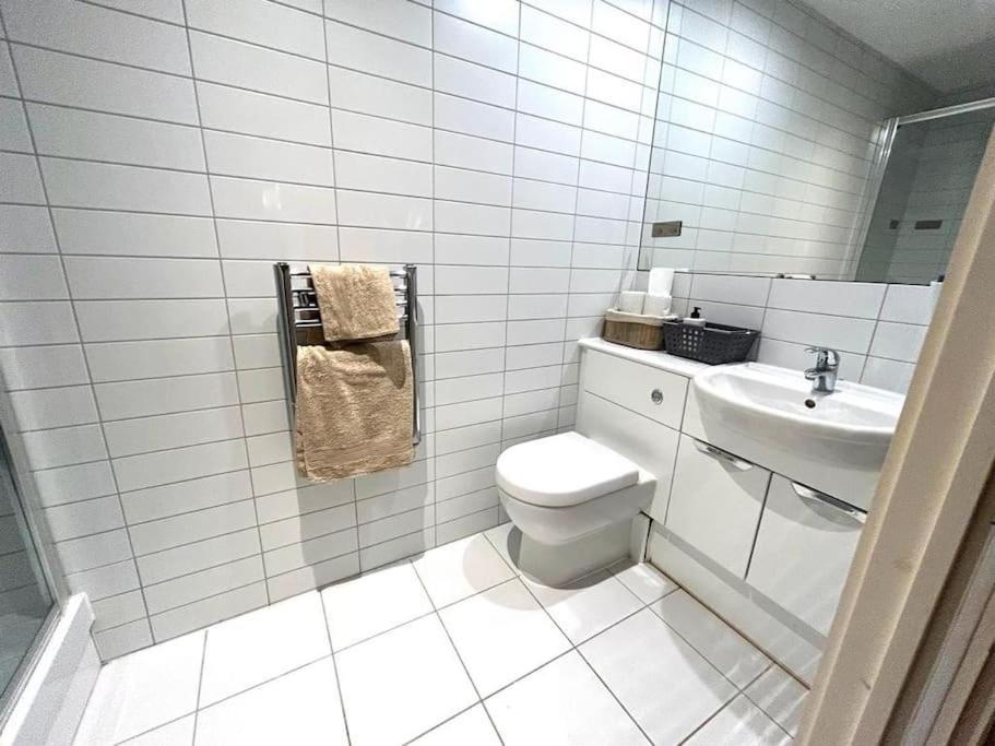 O2 Excel City Airport Apartment Londyn Zewnętrze zdjęcie