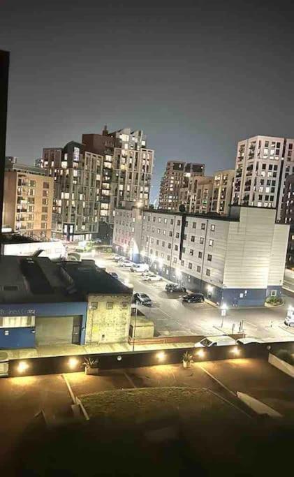 O2 Excel City Airport Apartment Londyn Zewnętrze zdjęcie